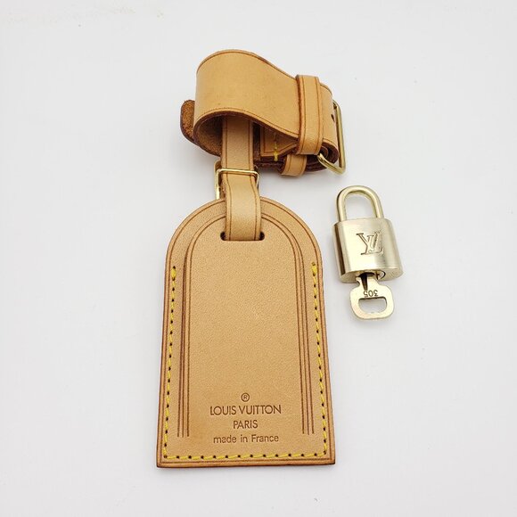 Authentic Louis Vuitton Luggage tag with Lock and Key - Picture 2 of 15